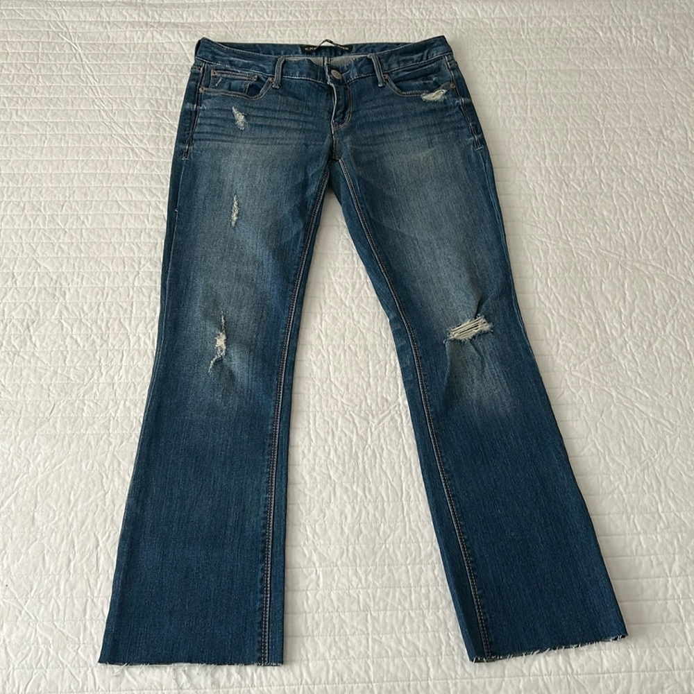 Women's Express Stella Barely Boot Blue Jeans Sz 4R - Distressed, Hand cut hem